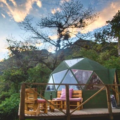 Desconexión en Glamping con visita a la cascada y cena especial