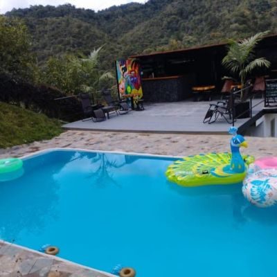 Escapada tiny con Piscina y jacuzzi 2