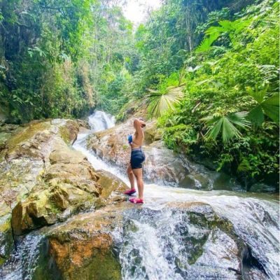 Escapada con cascada en glamping cerca a cali para parejas 1