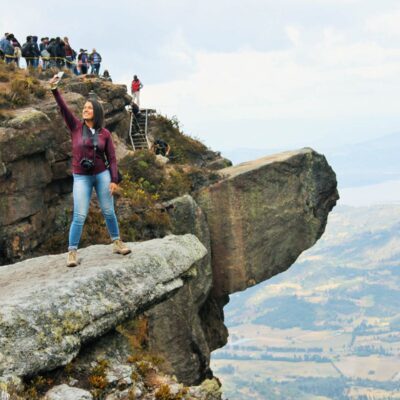 Parque Ecoturístico Piedra Colgada Cundinamarca