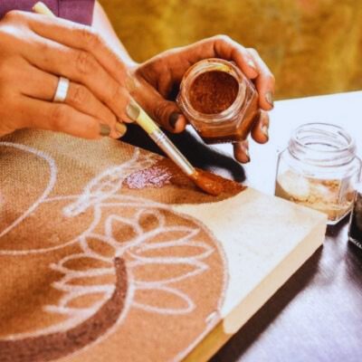 Taller de pintura con tierra de Barichara y otros pueblitos